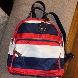 TOMMY HILFIGER
BACKPACK. 100% cotton.
14" (H) x 10.5" (L) x 4" (W).